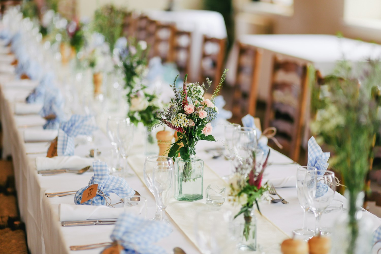 Sample reception table and wedding atmosphere